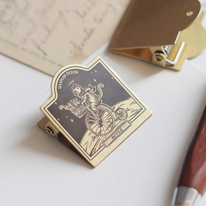 Clip vintage en laiton